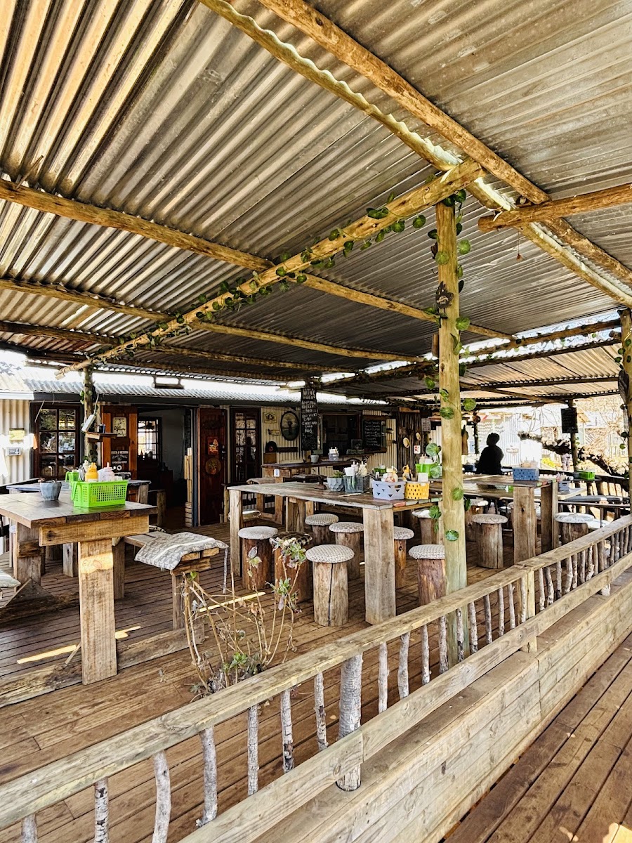 The Chubby Pig (Eatery, Gift Shop & Accommodation)-3